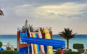 منتجع ريد كاربت السخنة